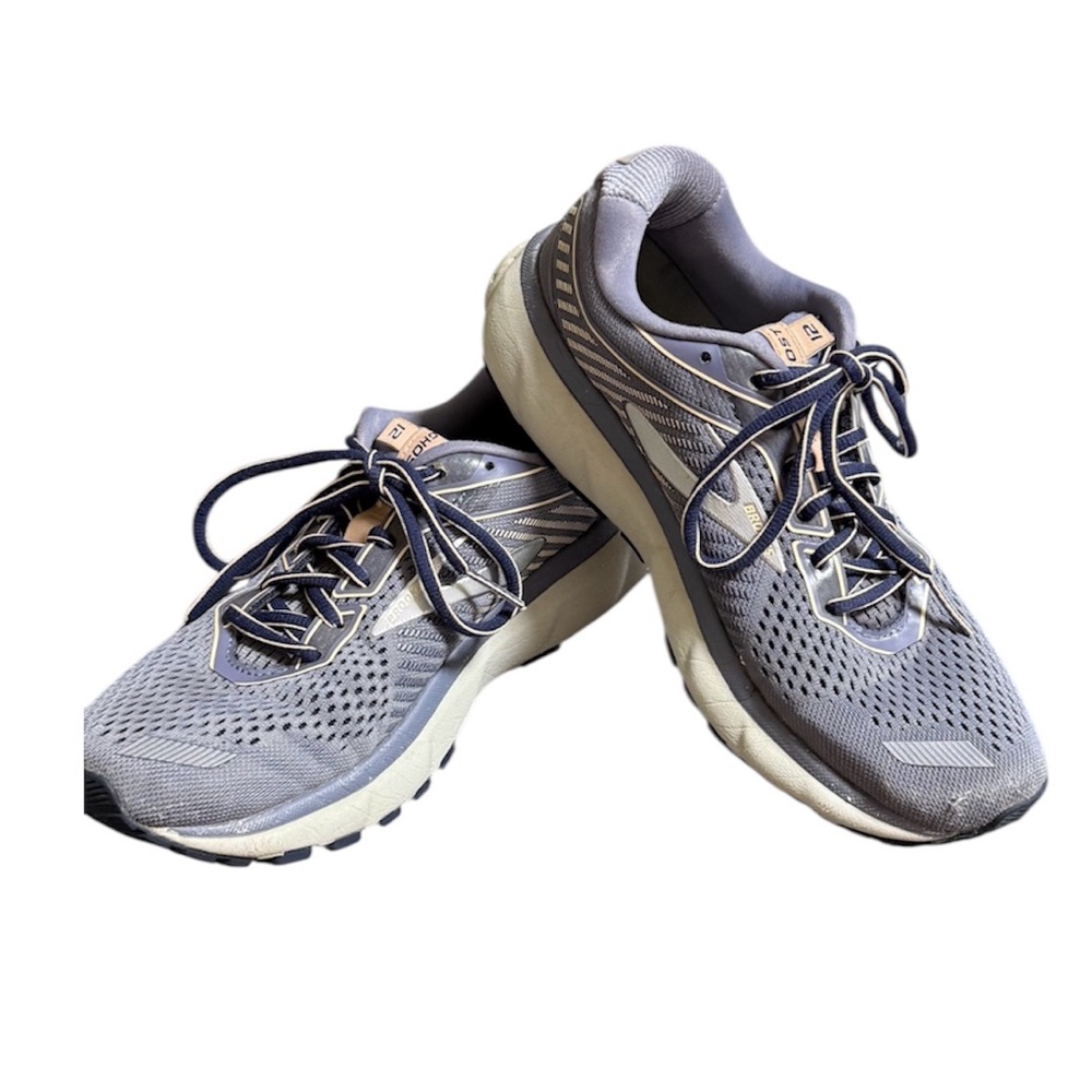 Women’s Brooks Ghost 12  running tennis shoes 👟